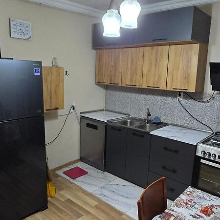Apartment Zurabi Batumi Eksteriør bilde